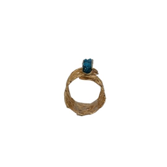 Επιχρυσωμένο Μοντέρνο Δαχτυλίδι με Ημιπολύτιμο Λίθο.