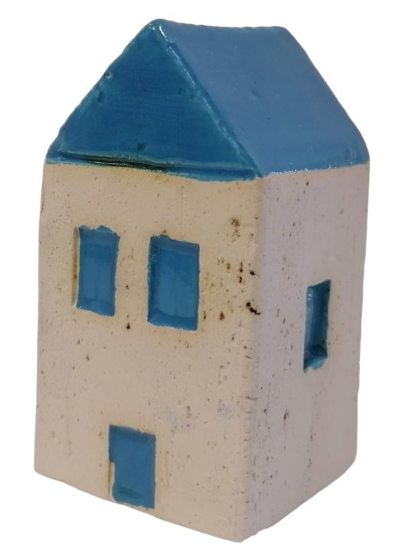 Διακοσμητικό Κεραμικό Σπίτι με Γαλάζια Στέγη.
