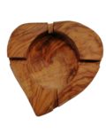 Χειροποίητο Τασάκι σε Σχήμα Καρδιάς από Ξύλο Ελιάς.