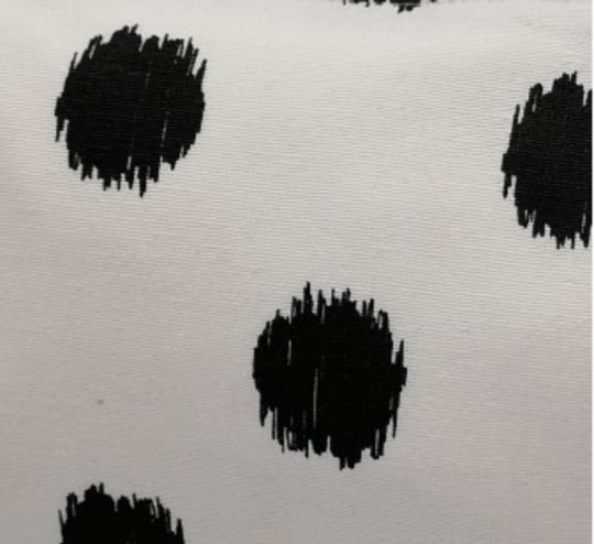 Λευκό Πορτοφόλι με Μαύρους Κύκλους.